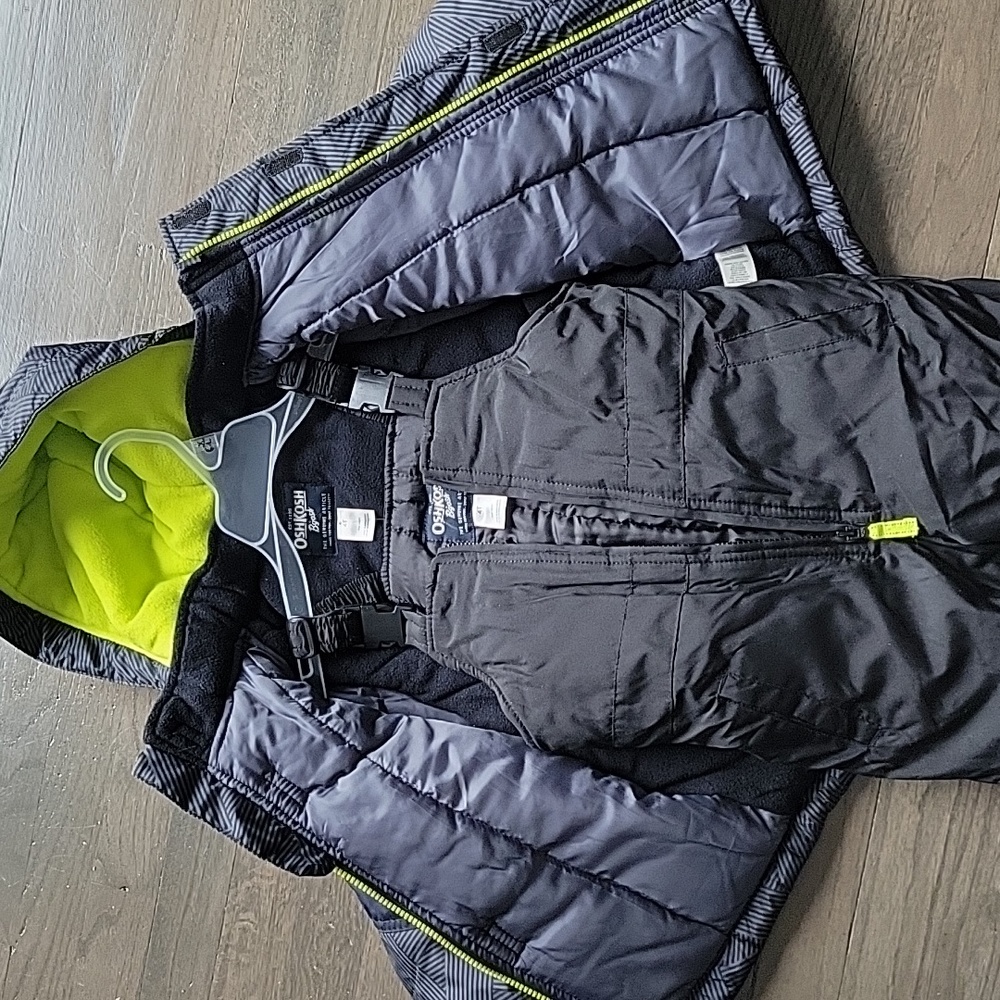 Osh kosh snowsuit
